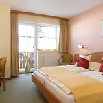 Gasthaus-landhotel Traunstein Hotel 3*