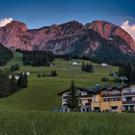 Hotell Gasthaus-landhotel Traunstein 3*