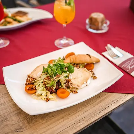 Gasthaus-landhotel Traunstein 3*